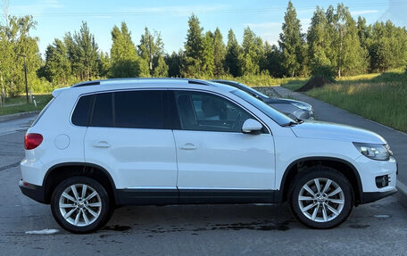 Volkswagen Tiguan I, 2012 год, 1 000 000 рублей, 2 фотография