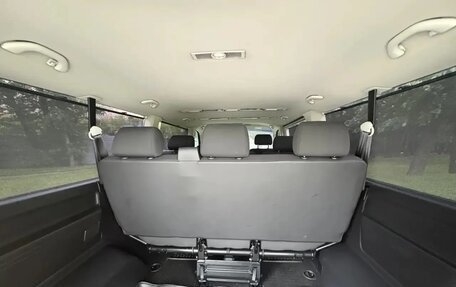 Volkswagen Caravelle T6 рестайлинг, 2019 год, 3 200 000 рублей, 13 фотография