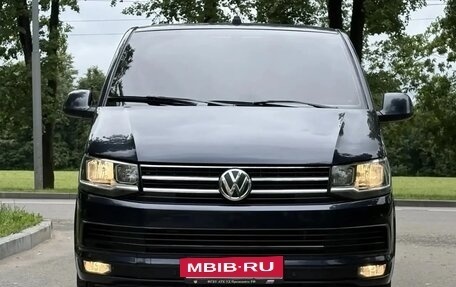 Volkswagen Caravelle T6 рестайлинг, 2019 год, 3 200 000 рублей, 3 фотография