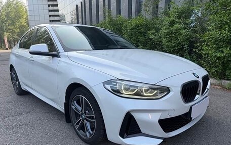 BMW 1 серия, 2023 год, 1 850 000 рублей, 3 фотография