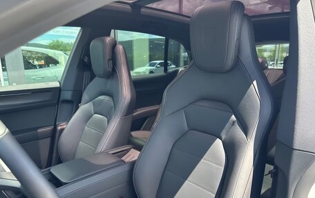 Porsche Cayenne, 2026 год, 20 480 000 рублей, 15 фотография