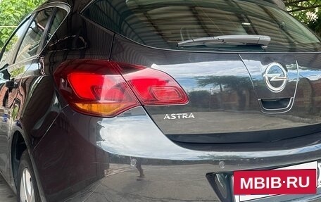Opel Astra J, 2011 год, 950 000 рублей, 3 фотография