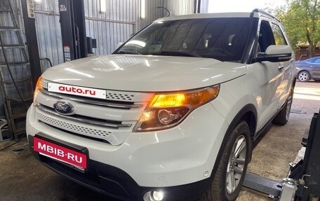 Ford Explorer VI, 2014 год, 2 100 000 рублей, 14 фотография