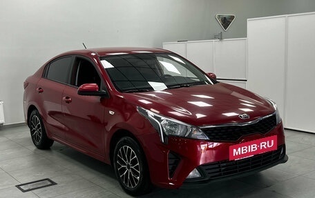KIA Rio IV, 2020 год, 1 599 000 рублей, 2 фотография