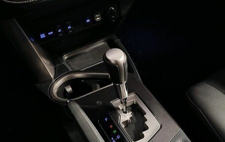 Toyota RAV4, 2019 год, 2 489 000 рублей, 10 фотография