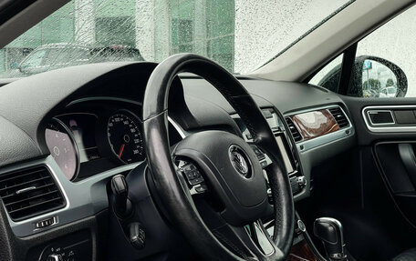 Volkswagen Touareg III, 2013 год, 1 997 000 рублей, 14 фотография