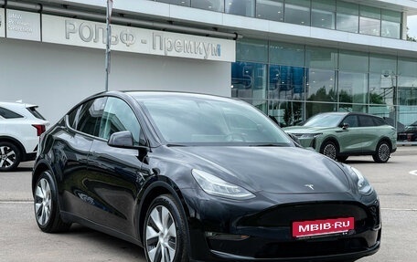 Tesla Model Y I, 2021 год, 3 790 000 рублей, 3 фотография