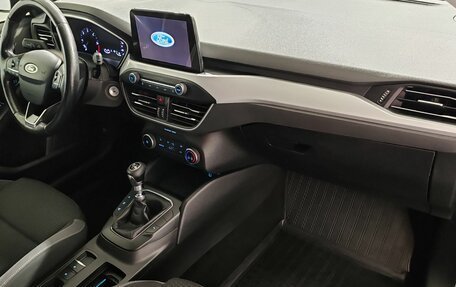 Ford Focus IV, 2018 год, 1 200 000 рублей, 16 фотография
