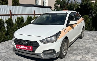 Hyundai Solaris II рестайлинг, 2018 год, 600 000 рублей, 1 фотография