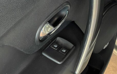 Renault Logan II, 2014 год, 585 000 рублей, 12 фотография