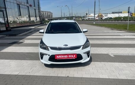 KIA Rio IV, 2019 год, 900 000 рублей, 4 фотография
