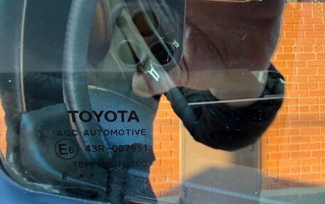 Toyota Camry, 2018 год, 2 850 000 рублей, 10 фотография