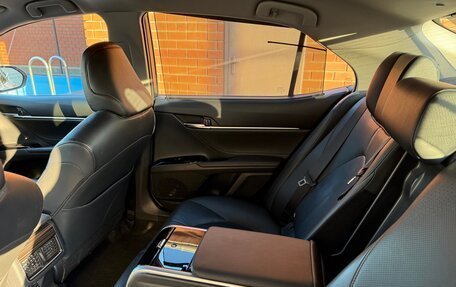 Toyota Camry, 2018 год, 2 850 000 рублей, 8 фотография