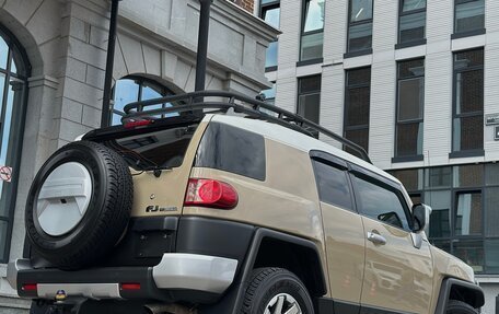 Toyota FJ Cruiser, 2022 год, 6 400 000 рублей, 4 фотография