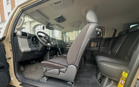 Toyota FJ Cruiser, 2022 год, 6 400 000 рублей, 28 фотография