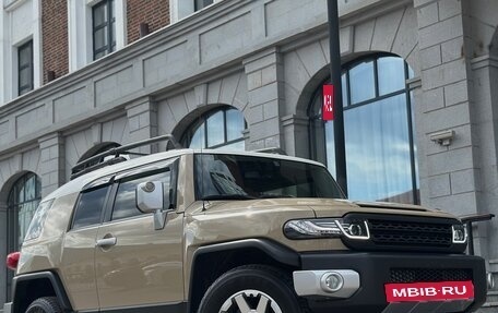 Toyota FJ Cruiser, 2022 год, 6 400 000 рублей, 5 фотография