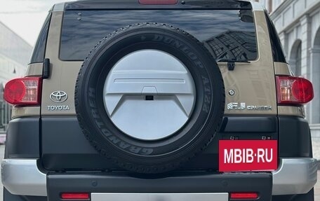 Toyota FJ Cruiser, 2022 год, 6 400 000 рублей, 33 фотография