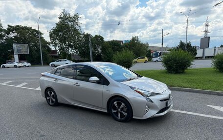 Toyota Prius IV XW50, 2017 год, 1 930 000 рублей, 7 фотография
