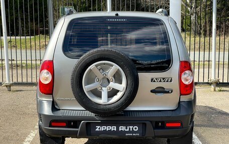 Chevrolet Niva I рестайлинг, 2015 год, 759 000 рублей, 5 фотография