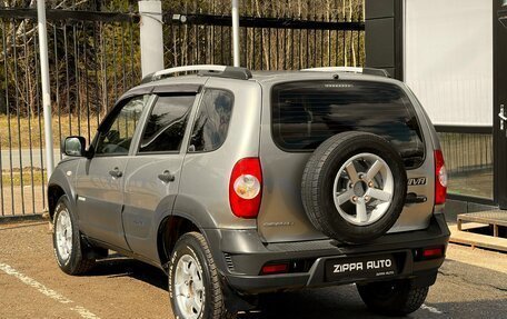 Chevrolet Niva I рестайлинг, 2015 год, 759 000 рублей, 6 фотография