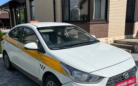 Hyundai Solaris II рестайлинг, 2018 год, 600 000 рублей, 4 фотография