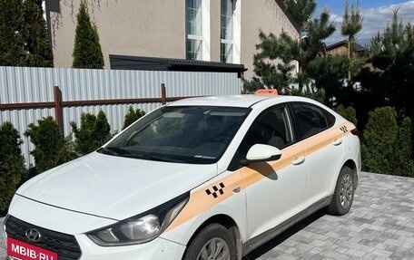 Hyundai Solaris II рестайлинг, 2018 год, 600 000 рублей, 5 фотография