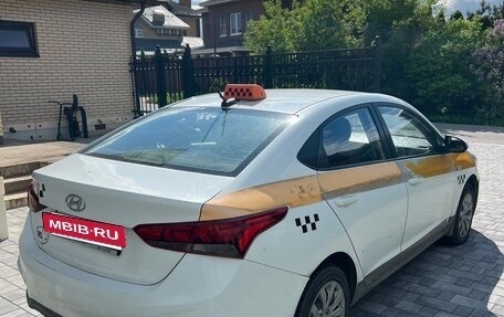 Hyundai Solaris II рестайлинг, 2018 год, 600 000 рублей, 9 фотография