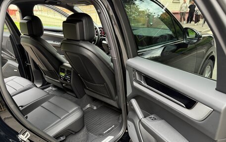 Porsche Cayenne III, 2024 год, 12 990 000 рублей, 16 фотография