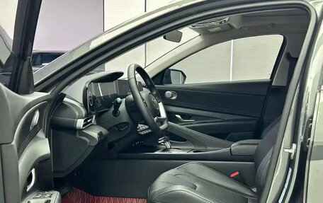 Hyundai Elantra, 2022 год, 1 099 999 рублей, 9 фотография