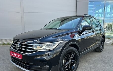 Volkswagen Tiguan II, 2021 год, 3 420 000 рублей, 1 фотография