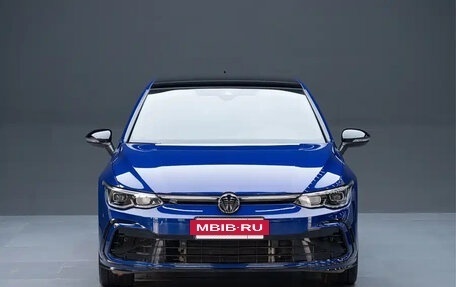 Volkswagen Golf VIII, 2022 год, 1 420 000 рублей, 2 фотография