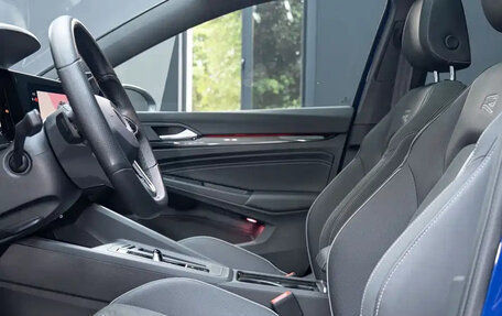 Volkswagen Golf VIII, 2022 год, 1 420 000 рублей, 9 фотография