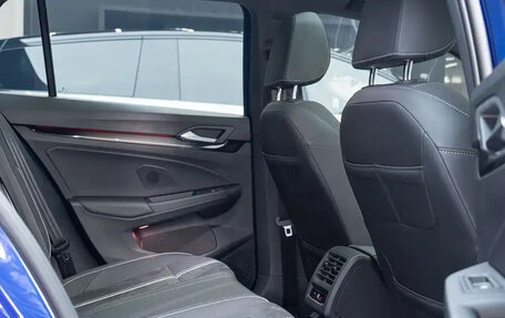 Volkswagen Golf VIII, 2022 год, 1 420 000 рублей, 11 фотография