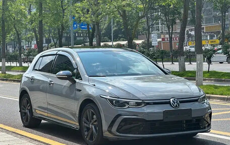Volkswagen Golf VIII, 2023 год, 1 430 000 рублей, 3 фотография