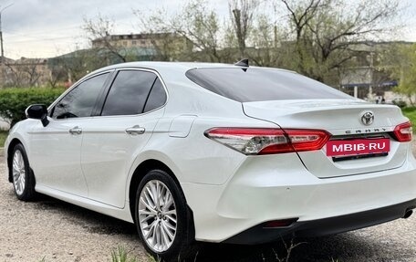 Toyota Camry, 2019 год, 1 799 000 рублей, 4 фотография