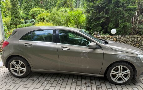 Mercedes-Benz A-Класс, 2013 год, 1 250 000 рублей, 3 фотография