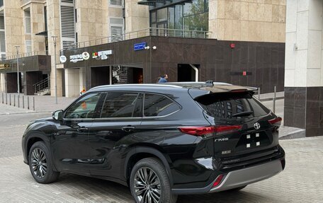 Toyota Highlander, 2026 год, 4 820 000 рублей, 5 фотография