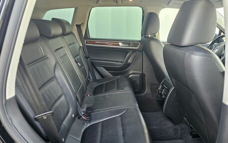 Volkswagen Touareg III, 2011 год, 1 850 000 рублей, 12 фотография