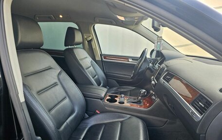 Volkswagen Touareg III, 2011 год, 1 850 000 рублей, 11 фотография
