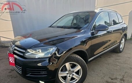 Volkswagen Touareg III, 2011 год, 1 850 000 рублей, 2 фотография
