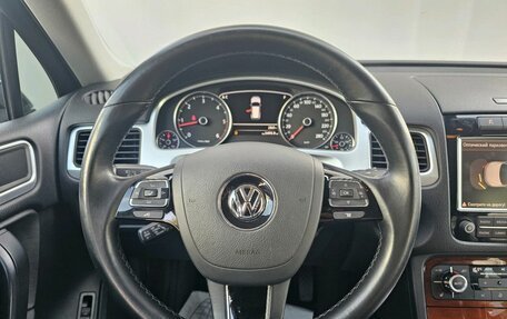 Volkswagen Touareg III, 2011 год, 1 850 000 рублей, 18 фотография