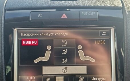 Volkswagen Touareg III, 2011 год, 1 850 000 рублей, 23 фотография
