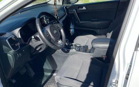 KIA Sportage IV рестайлинг, 2017 год, 2 200 000 рублей, 9 фотография