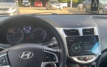 Hyundai Solaris II рестайлинг, 2015 год, 760 000 рублей, 9 фотография