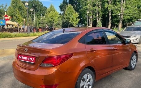 Hyundai Solaris II рестайлинг, 2015 год, 760 000 рублей, 3 фотография