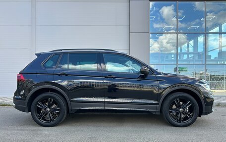 Volkswagen Tiguan II, 2021 год, 3 420 000 рублей, 2 фотография