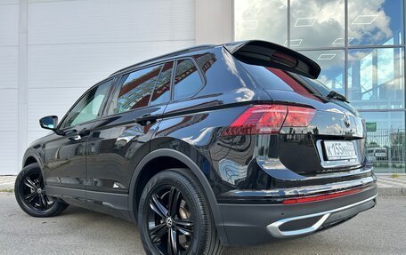 Volkswagen Tiguan II, 2021 год, 3 420 000 рублей, 13 фотография