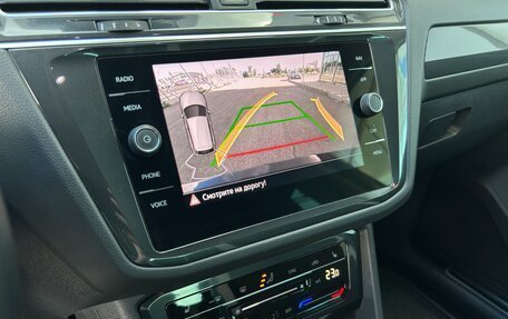 Volkswagen Tiguan II, 2021 год, 3 420 000 рублей, 17 фотография