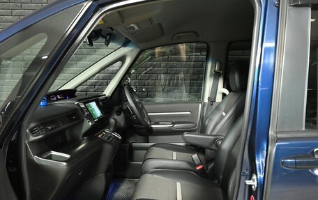 Honda Stepwgn IV, 2019 год, 2 350 000 рублей, 9 фотография