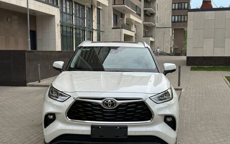 Toyota Highlander, 2026 год, 4 820 000 рублей, 1 фотография
